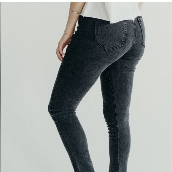 CJLA Miller black high waisted charcoal wash skinny jeans size 13 - Picture 3 of 8